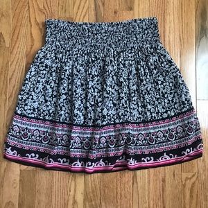 White House Black Market Skirt